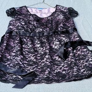 Motherhood maternity lacy formal top